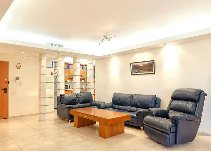 Apartment In Amdar Residence